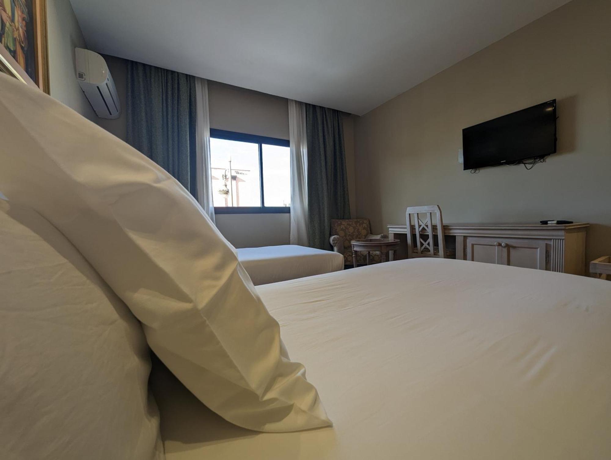 Sahara Line Hotel Ель-Аюн Екстер'єр фото