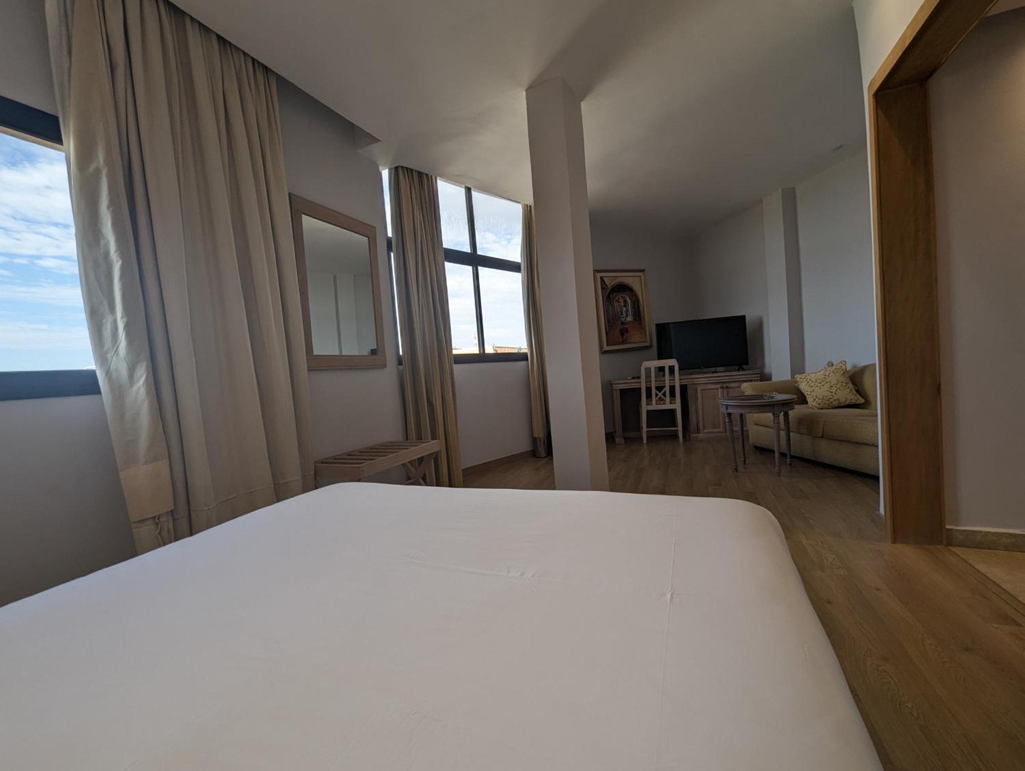 Sahara Line Hotel Ель-Аюн Екстер'єр фото