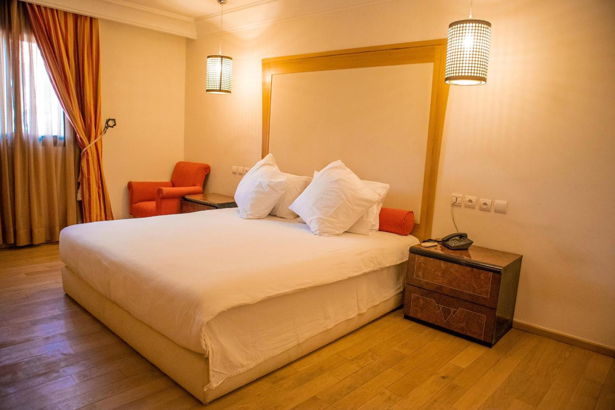 Sahara Line Hotel Ель-Аюн Екстер'єр фото
